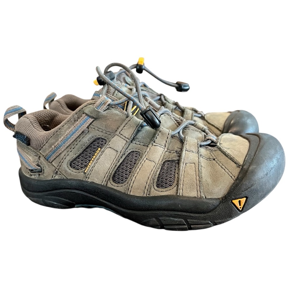 Keen Boys Gray and Black Waterproof Sneaker Shoes size 2